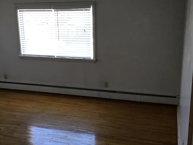1006 Broadway St — Photo 26