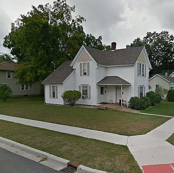 233 E Broadway St #C — Photo 1