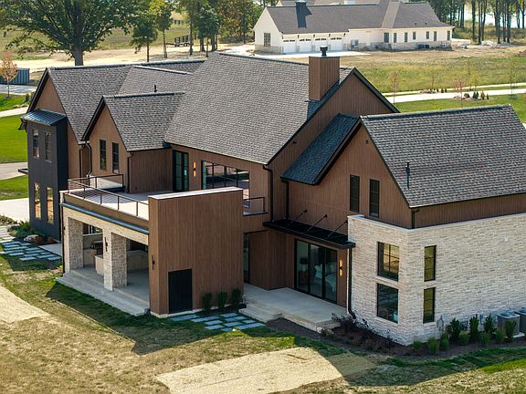 4th image of 9700 Windy Hills Dr