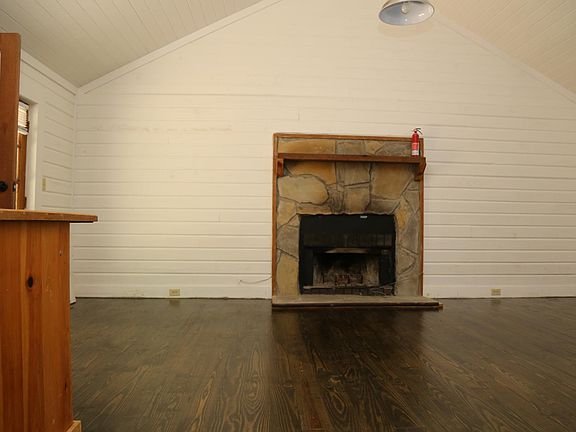 4th image of 44 Indian Gap Dr
