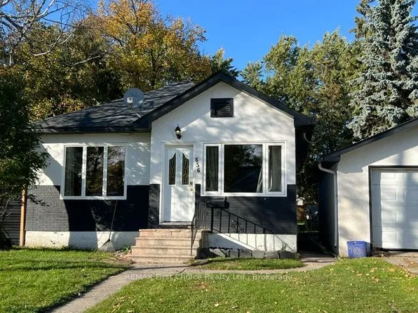 656 1st St E, Fort Frances, ON P9A 1L3