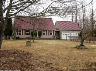 24 Goodenow Ln, Bowdoin, ME 04287