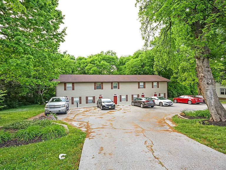 1405 Forest Ave #1405 — Photo 2