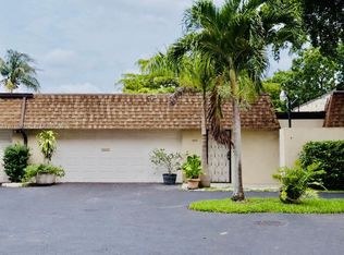 Fairway Villas Country, Hialeah, FL 33015