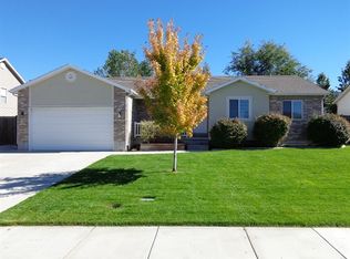 2417 S Eldorado Dr, Springville, UT 84663