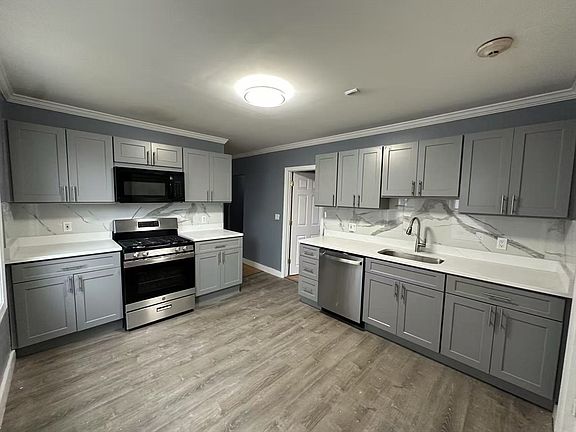3rd image of 74 Thornton St #1