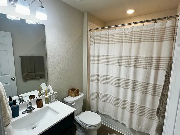1812 Bee Creek Loop — Photo 16