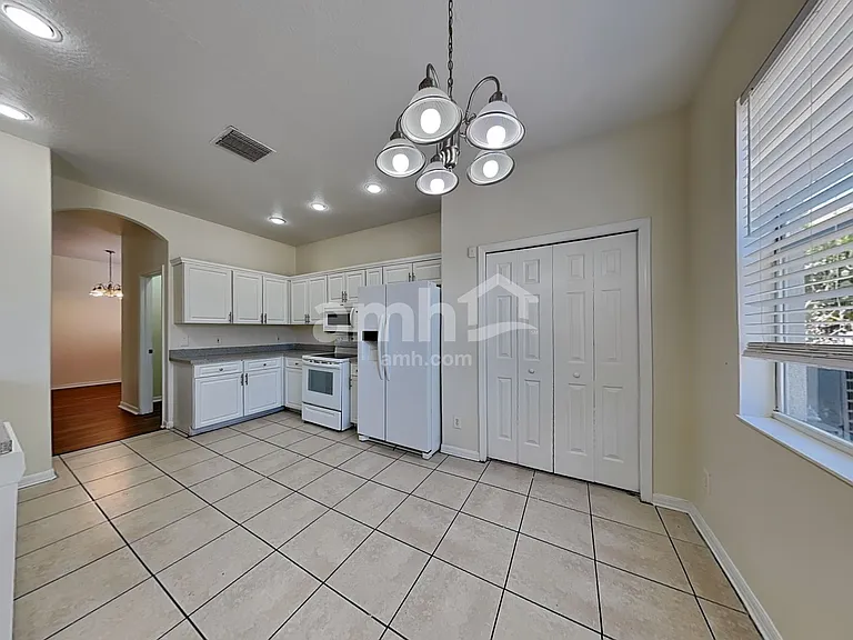 8523 Deer Chase Dr — Photo 3