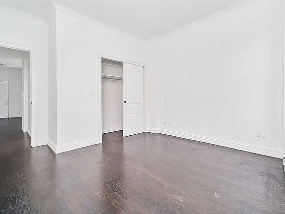5th image of 156 Sullivan St APT 15