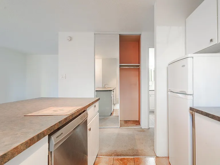 1333 Hornby St #601 — Photo 10
