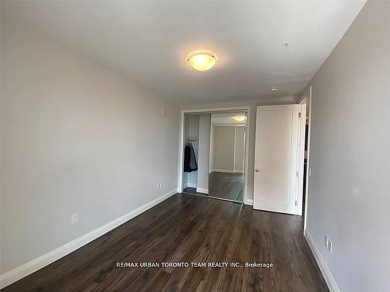 118 King St E #621 — Photo 22