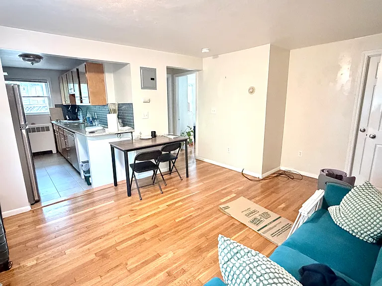 8 Kenwood St #4 — Photo 8