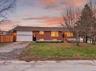 786 Milford Dr, Kingston, ON K7P1A8