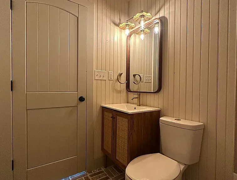 2531 Wecco St — Photo 3