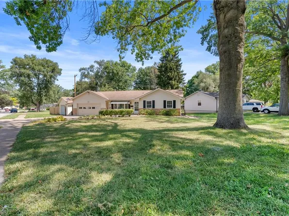 509 W Walnut St, Blue Springs, MO 64014