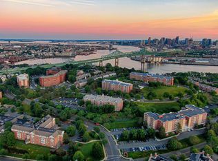 200 Captains Row APT 408, Chelsea, MA 02150