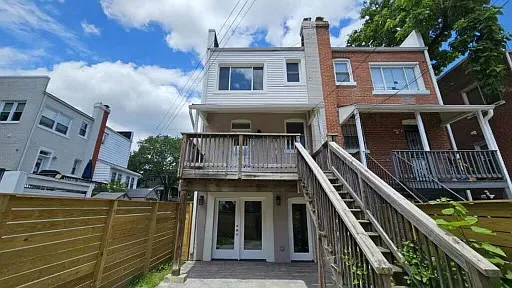 3 bed, 2.5 bath, 2000 sqft, $4,000 — Photo 2
