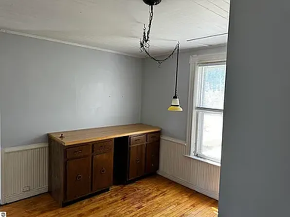 603 2nd St #3, Traverse City, MI 49684