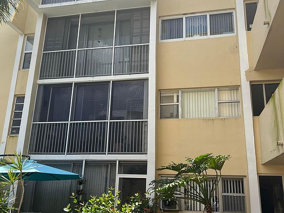 4th image of 942 NE 199th Street #3a