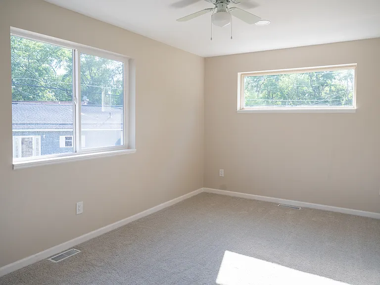 375 Lamothe Dr — Photo 10