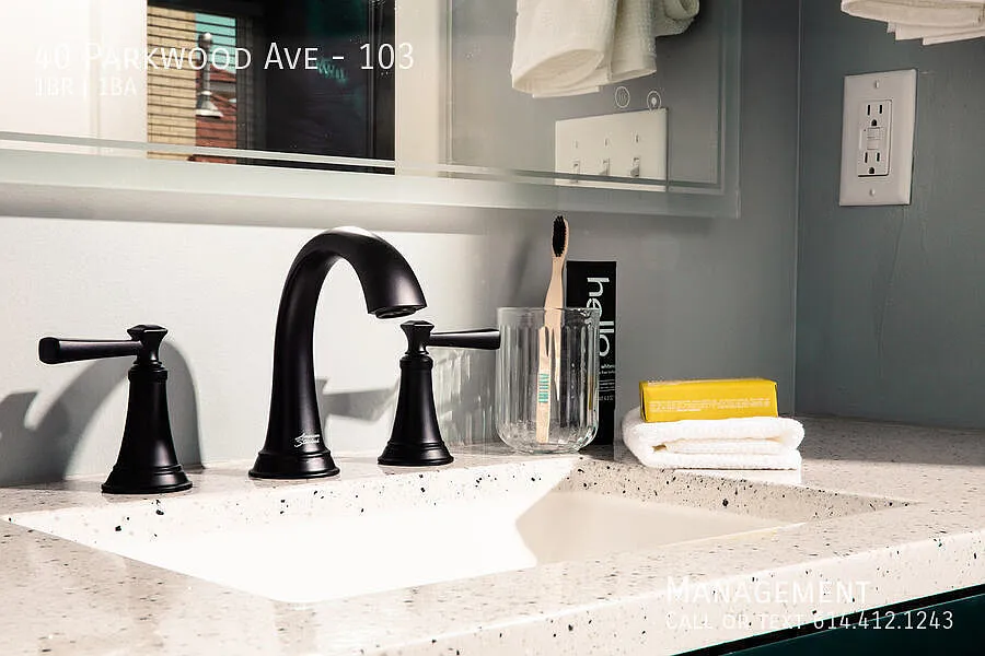 Parkwood HQ: Where History Meets Modern Living (Balcony Unit!) — Photo 4