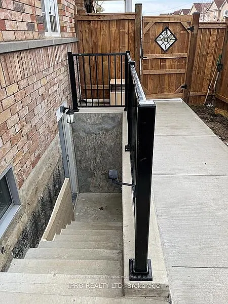 2 bed, $1,800 — Photo 2