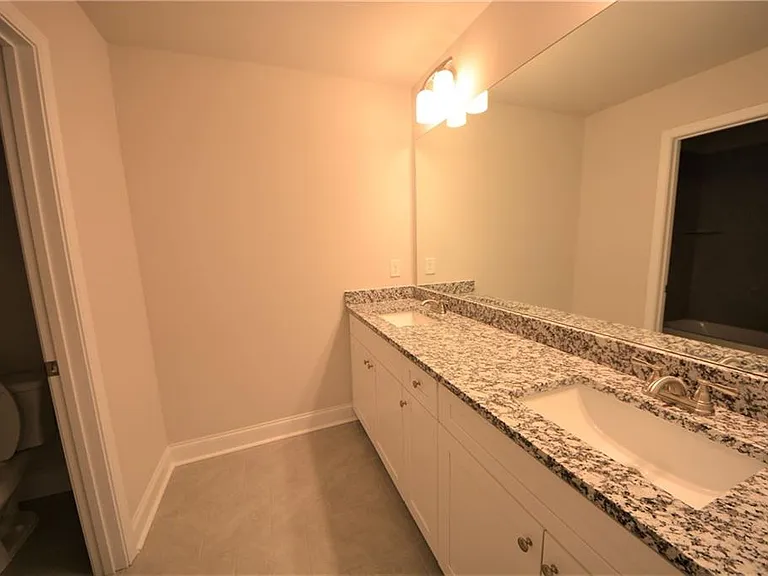 246 Hellen Valley Dr — Photo 31