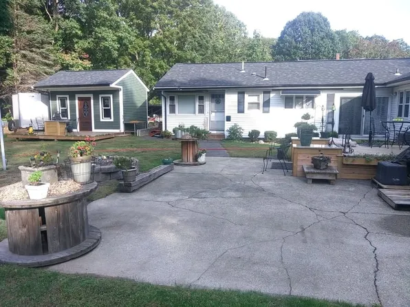 152 Carver St #1, Raynham, MA 02767