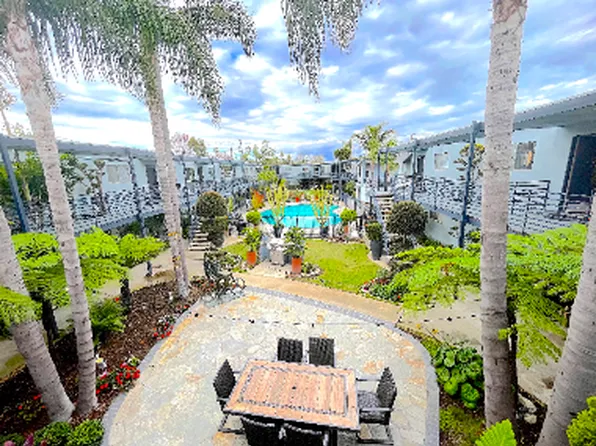913 W 19th St, Costa Mesa, CA