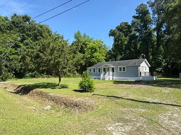 128 Peterson Hill Ave — Photo 2