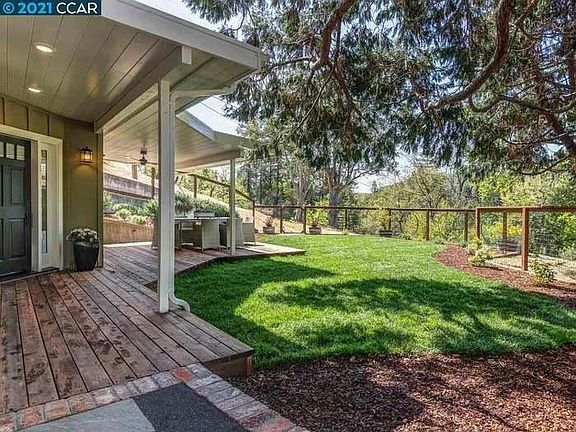 Outdoor patio off the living room