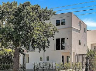 5752 Kester Ave, Van Nuys, CA 91411