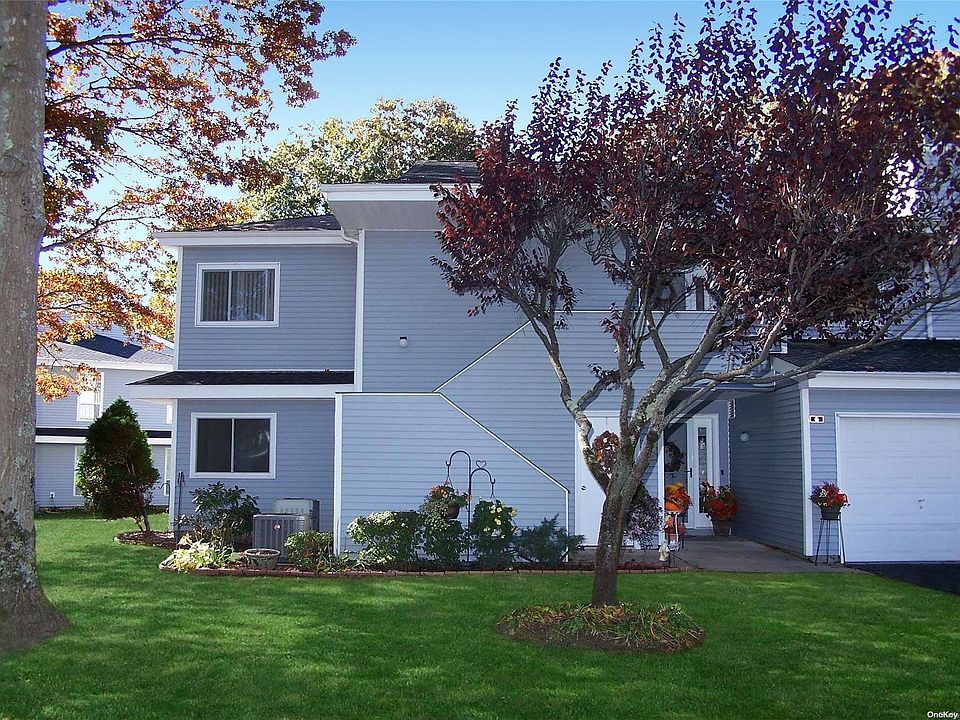 1st image of 7 Lakeview Drive #7