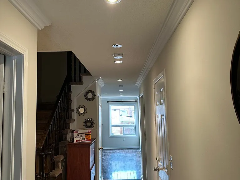 3942 Coachman Cir — Photo 2