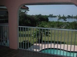 1914 Bayshore Dr, Englewood, FL 34223