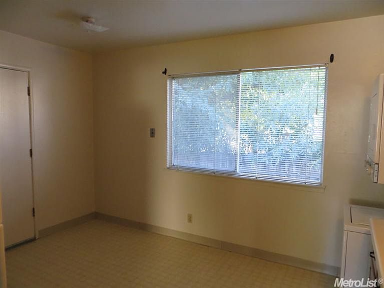 1st image of 2150-2152 Gunn Rd