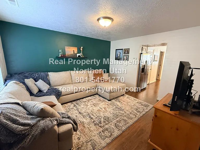 1241 E 6125 S — Photo 4