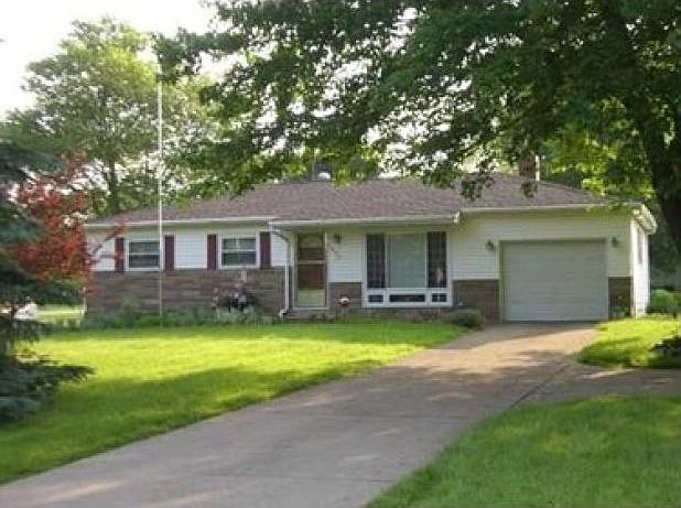 1st image of 1505 Arlington Dr