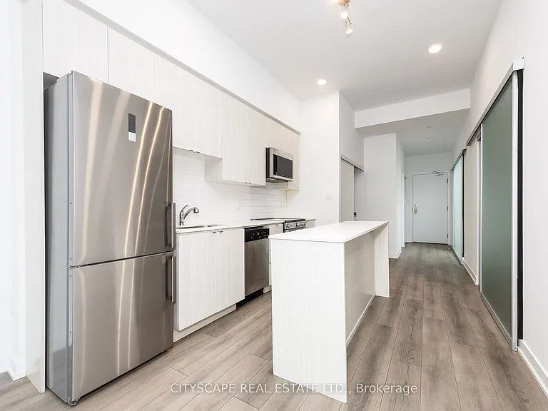2433 Dufferin St #105 — Photo 14