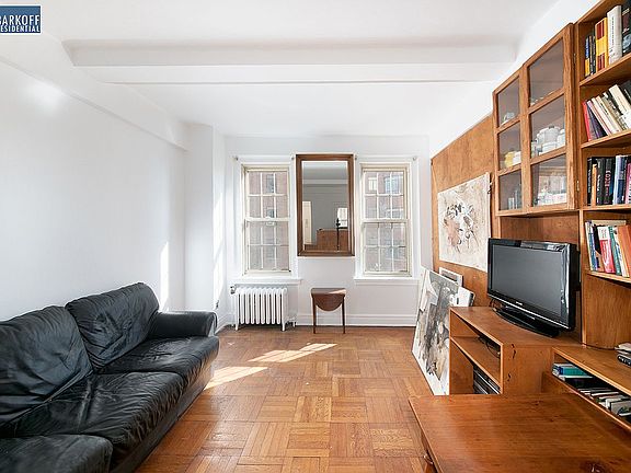 2nd image of 24 5th Ave APT 712