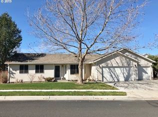 177 NE 11th St, Hermiston, OR 97838