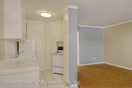 5th image of 4250 Jewell St APT 110