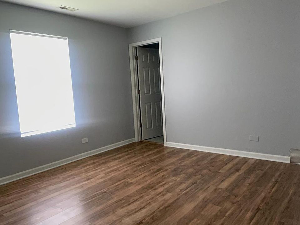 1st image of 7919 S Burnham Ave #3