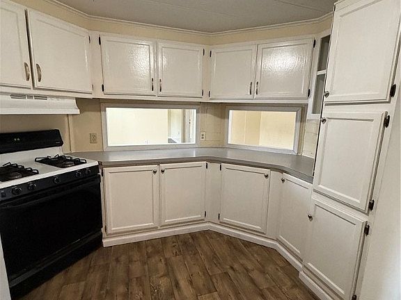 3rd image of 4939 Meads Creek Rd