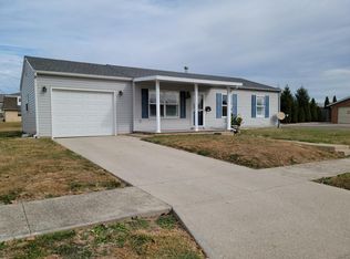 440 Sunnyview Dr, Circleville, OH 43113