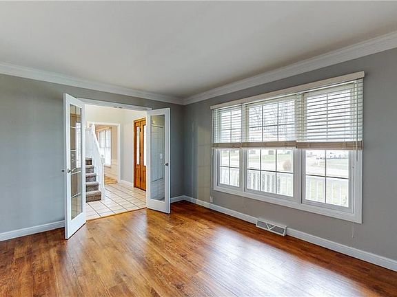 4th image of 7740 William St