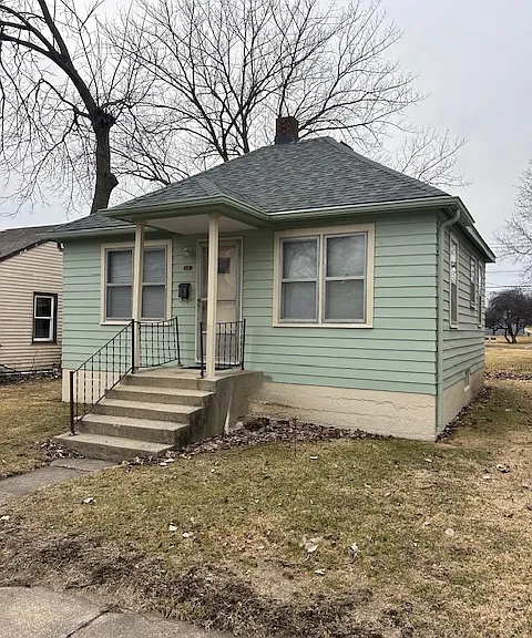 341 S Dearborn Ave — Photo 1