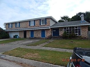 449 Westmeade Dr, Gretna, LA 70056