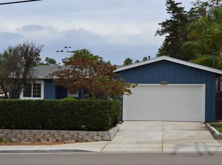 548 Townsite Dr, Vista, CA 92084