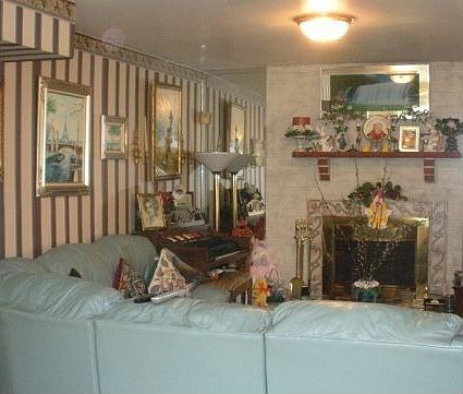 Large Family Room w FP